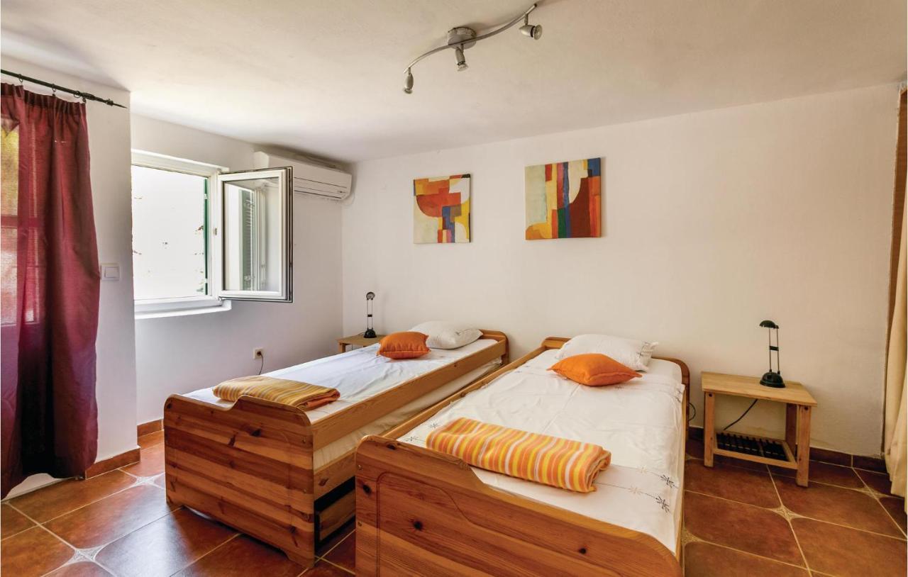 Lovely Home In Kotor With Wifi المظهر الخارجي الصورة